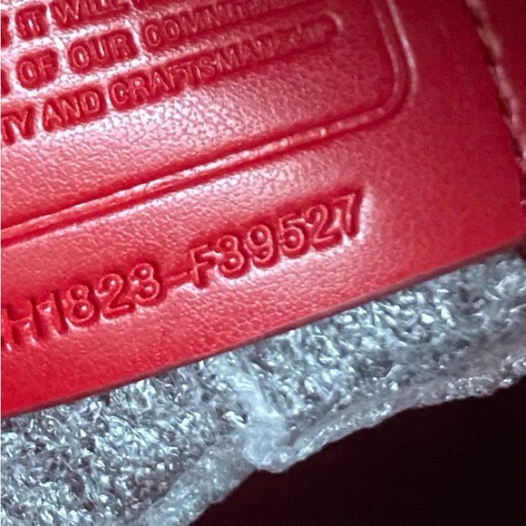 Coach hobo bag and matching wallet - Picture 9 of 9